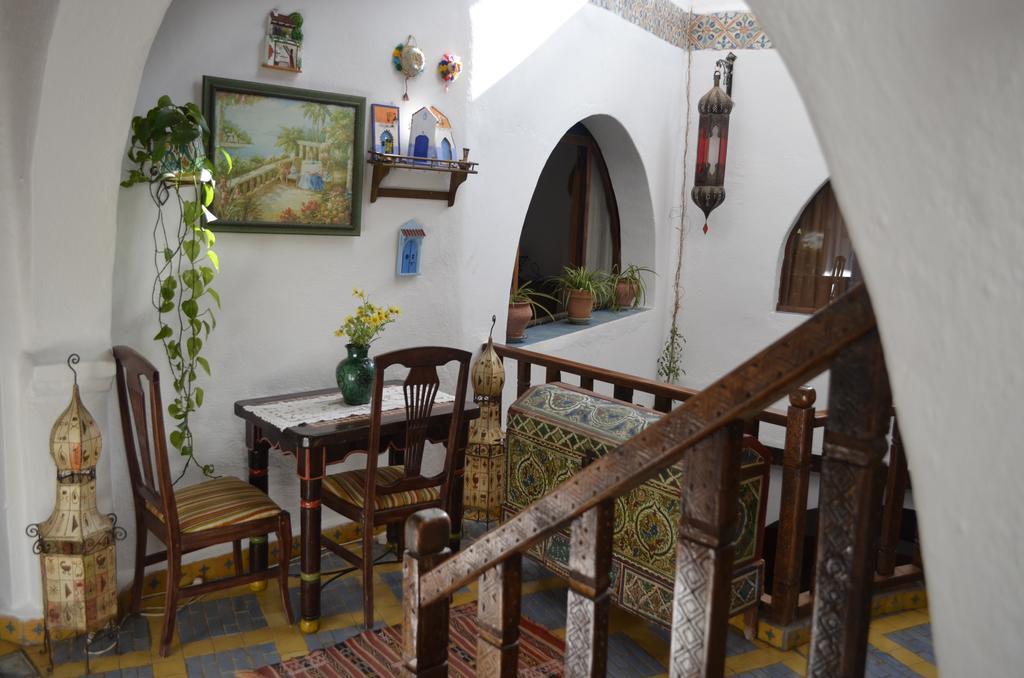 شفشاون فندق دار ميزيانا المظهر الخارجي الصورة